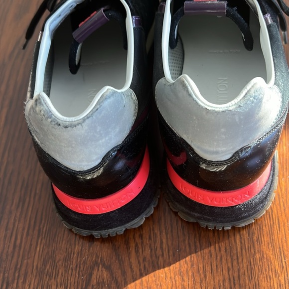 Lou’s Vuitton Black Perforated Sneakers - Picture 13 of 13